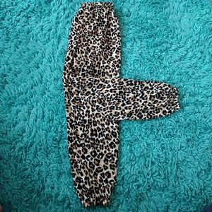 Size 6-6x Leopard print pants